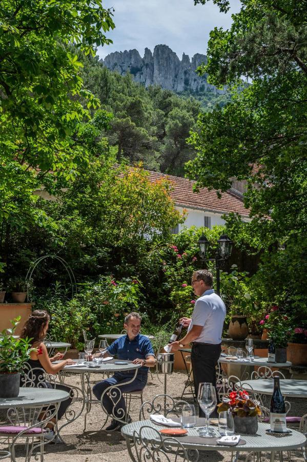 Les Florets Hotel Gigondas Exterior photo